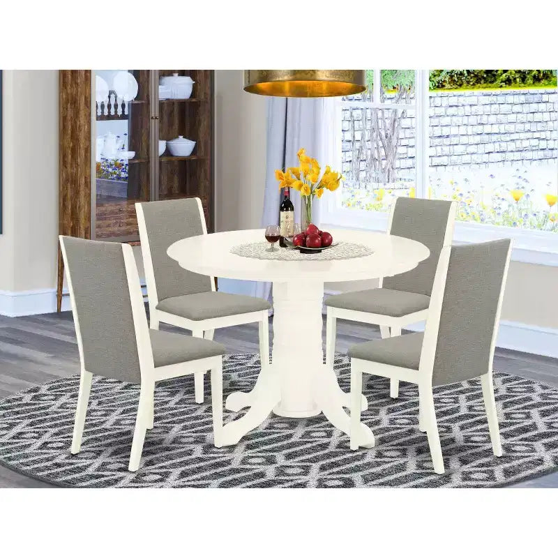 HomeStock Table à manger 5 pièces ronde avec plateau en bois massif finition cerisier et couleur beurre, avec 4 chaises Parson