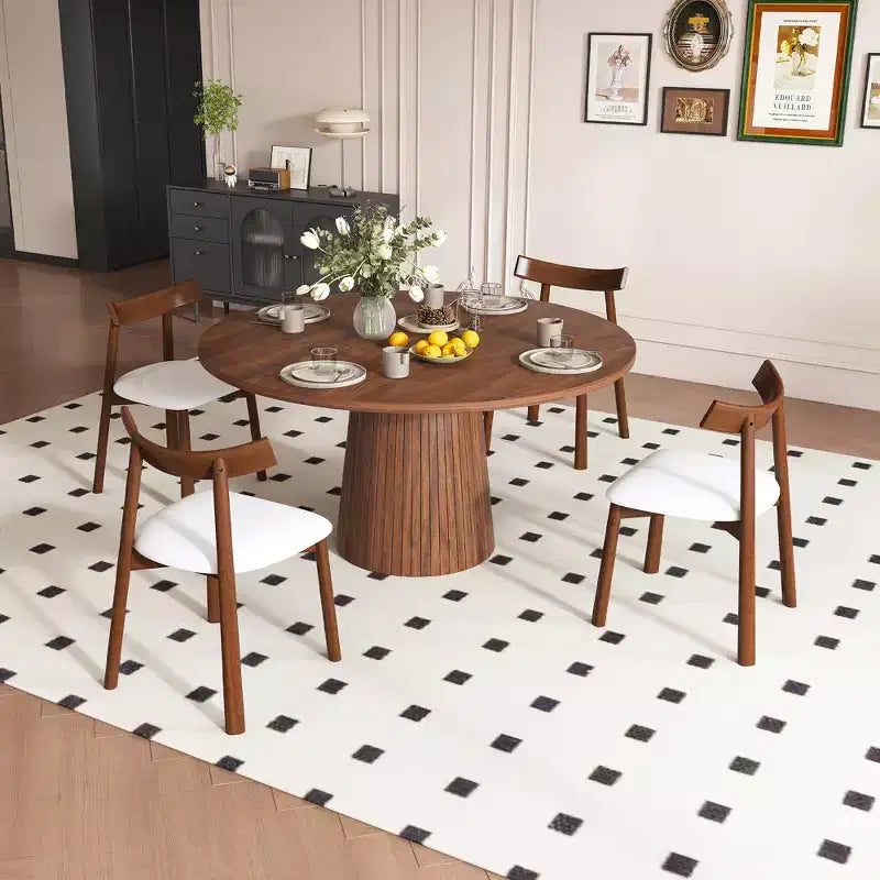 Ensemble de salle à manger 5 pièces moderne en bois Anita de GDFStudio avec table ronde et 4 chaises ergonomiques